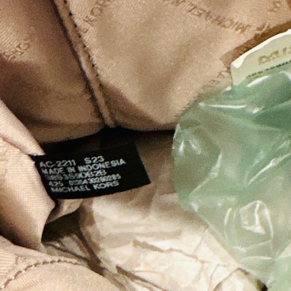 Michael Kors Dallas Medium slim backpack Signature white blue NWT Authentic - Picture 6 of 11